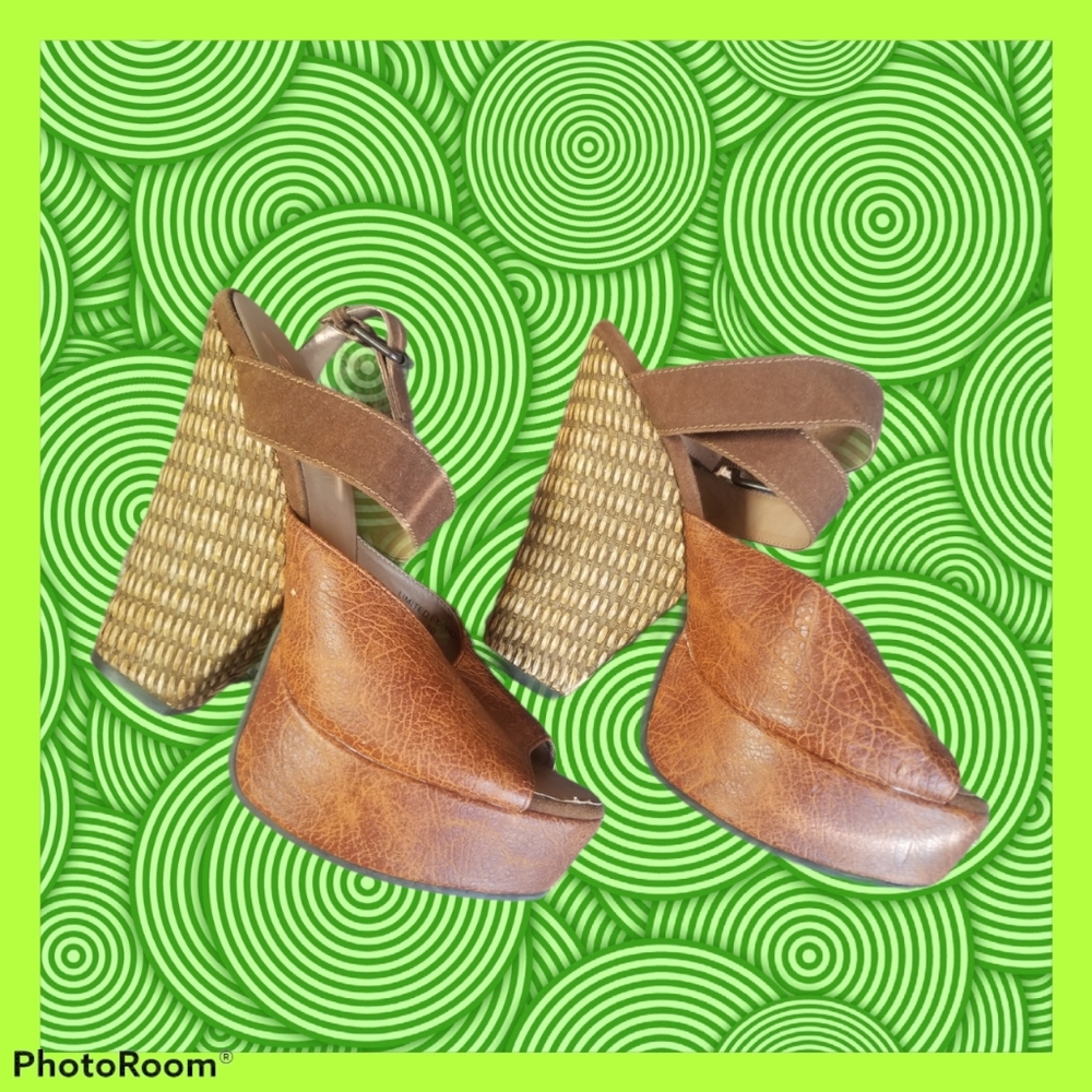 New Carmel Wedge Heels